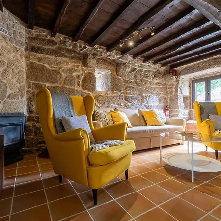 Villa Con Piscina Rias Baixas * Bugarin