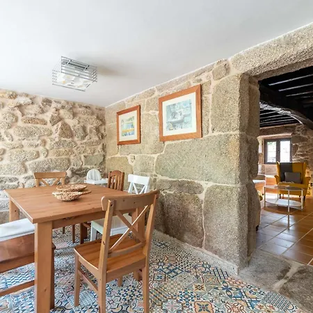 With A Pool Rias Baixas Βίλα *