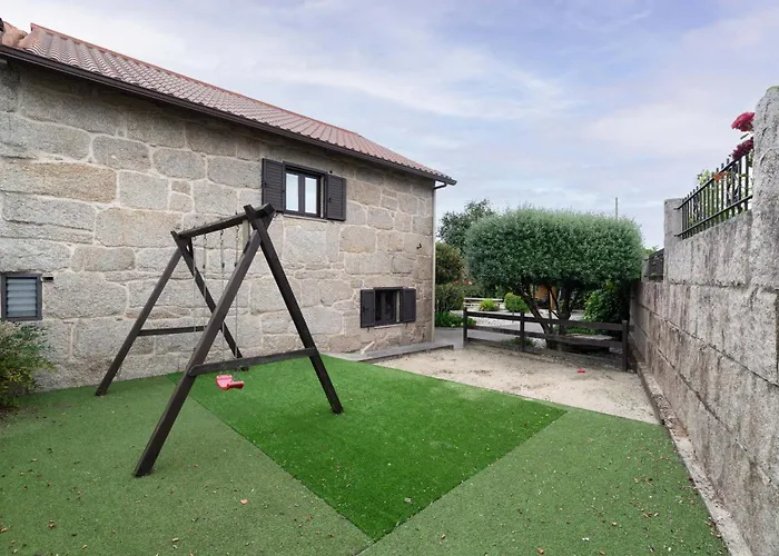 With A Pool Rias Baixas 빌라 Bugarin