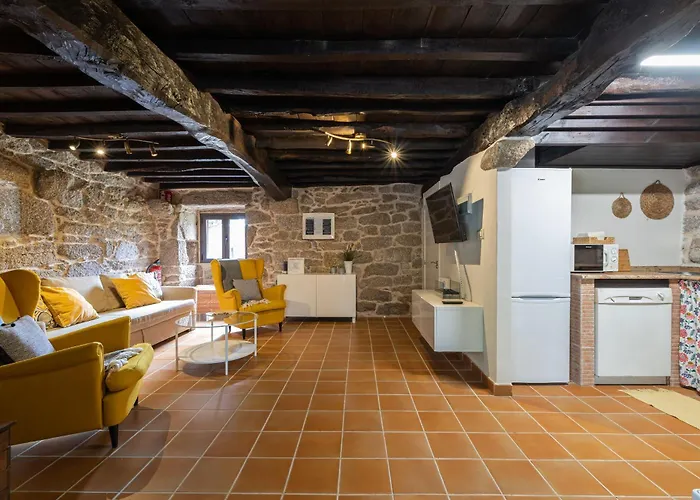 With A Pool Rias Baixas 빌라 *